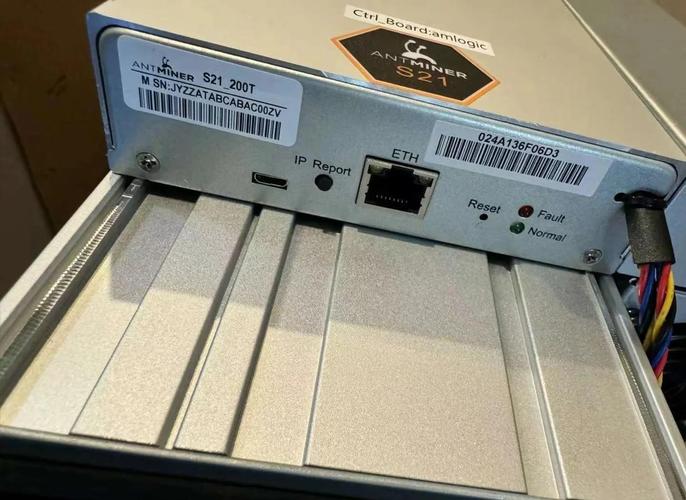 Mining rig setup with multiple GPUs